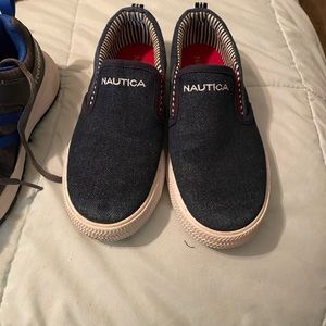 Nautica boys shoes Size 2